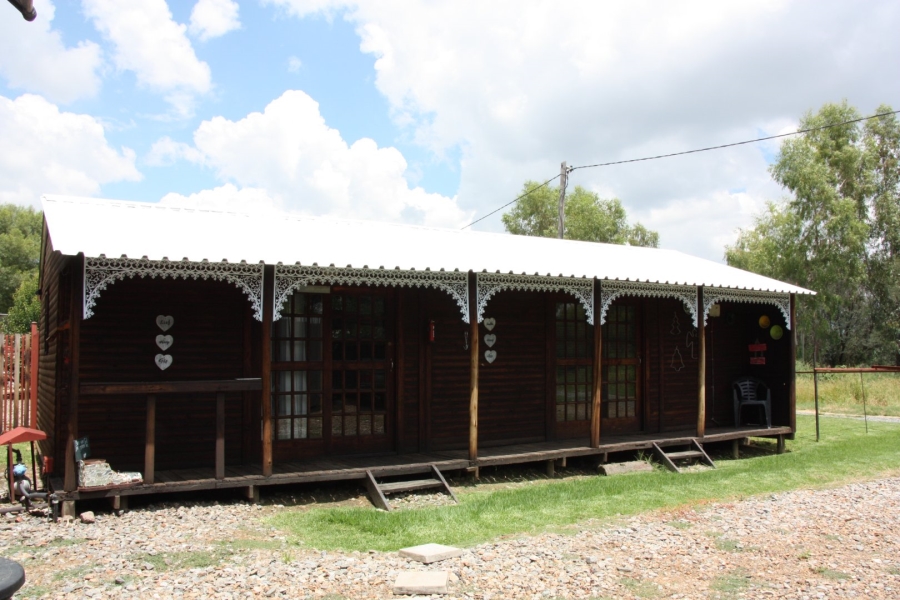 5 Bedroom Property for Sale in Bloemhof North West